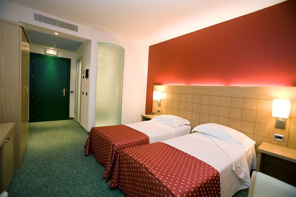 Hotel Senator Gorgonzola Oda fotoğraf